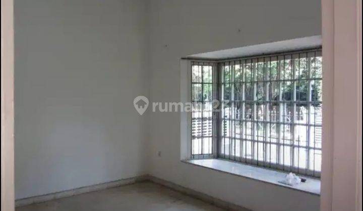 Rumah Luas dan Nyaman Disewakan, Lokasi Strategis Cipinang Indah 2