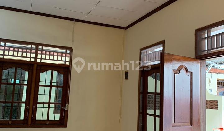 4-Door Comfortable and Strategic Kos with Good Price in Margonda, Depok 2