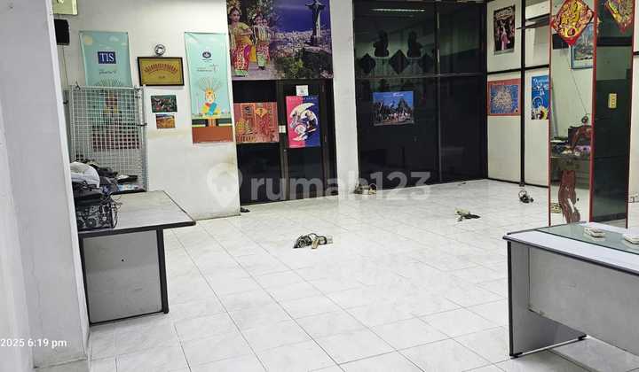 Ruko Gandeng Strategis Siap Huni Di Pinggir Jalan Raya Ruko Gandeng Strategis Siap Huni Di Pinggir Jalan Raya