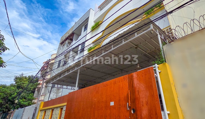 Rumah Kost Exclusive Mangga Besar 2