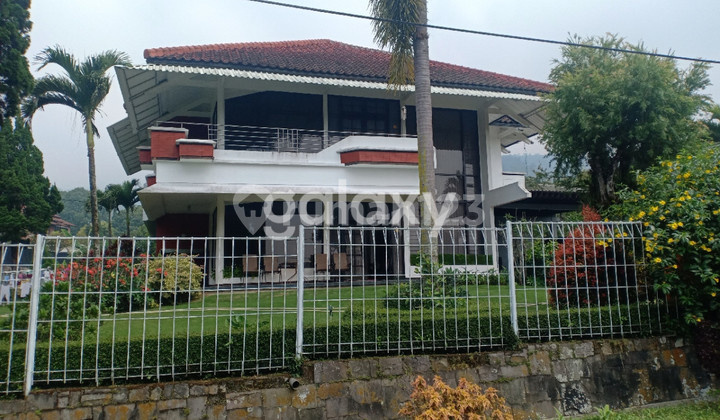 Vila Di Bukit Trawas depan PCP