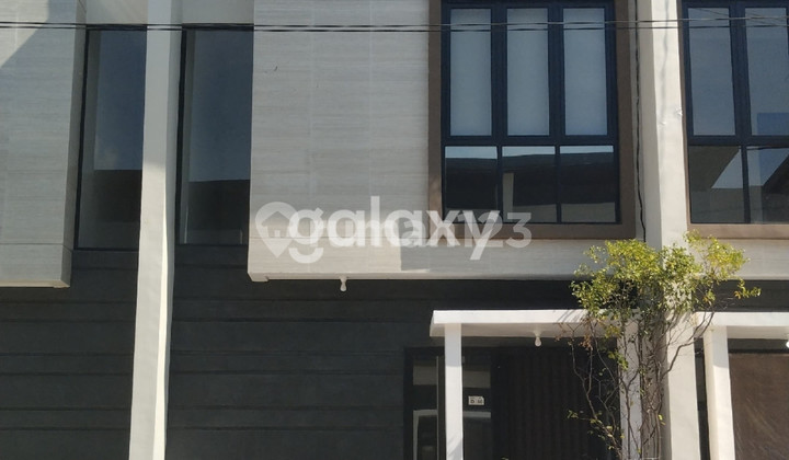 FOR RENT: 2-STORY HOUSE NEAR GUNUNGSARI TOLL ROAD SURABAYA FOR RENT: 2-STORY HOUSE NEAR GUNUNGSARI TOLL ROAD SURABAYA