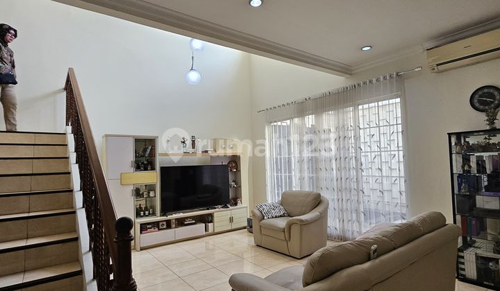 Rumah The Green Rapih Terawat Lingkungan Asri. Depan Taman. BSD. SHM 2