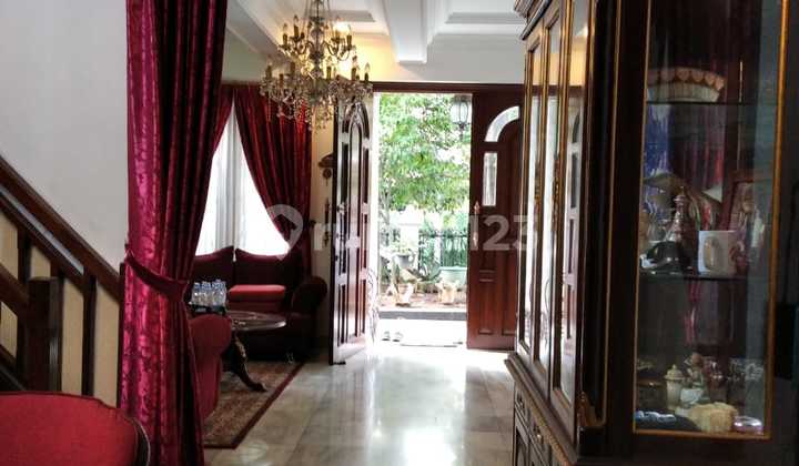 Dijual Rumah Giri Loka 1 Bsd, Tangerang, SHM Satu Setengah Lantai 2