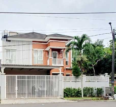 For Sale: Nice House in Anggrek Loka BSD, Furnished, SHM, Negotiable, Tangerang 2