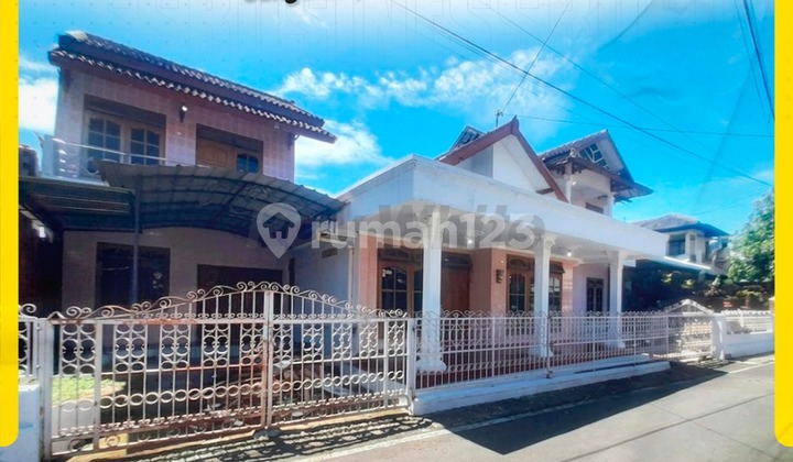 Rumah 2 Lantai Siap Pakai di Karanganyar Kota Dekat Alun Alun Rumah 2 Lantai Siap Pakai di Karanganyar Kota Dekat Alun Alun