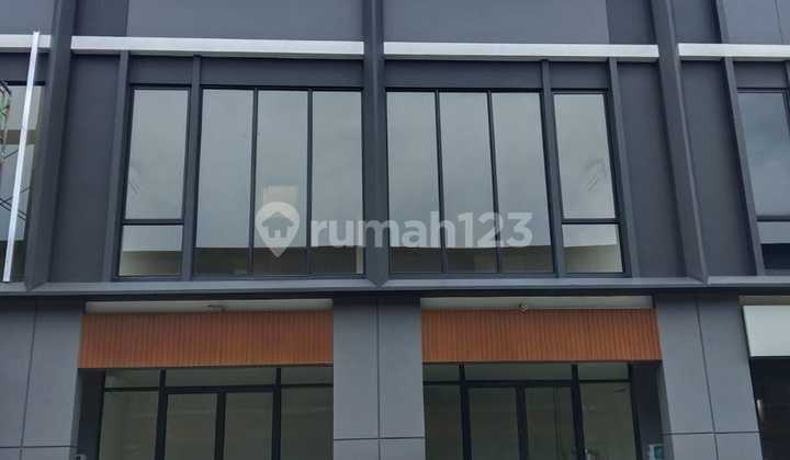 For Rent: Adjoined Shop House Hampton Avenue, 2 Floors, Papaya Gading Serpong For Rent: Adjoined Shop House Hampton Avenue, 2 Floors, Papaya Gading Serpong