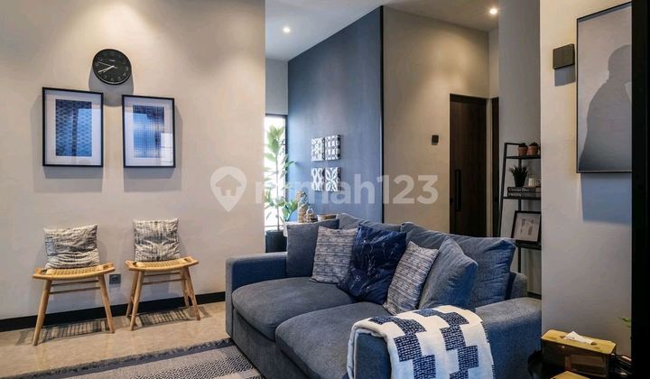 Dijual.rumah Cantik Fullfurnish Sektor.9.bintaro 2