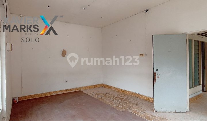 Sewa Ruang Usaha Area Cafe Perkantoran Keprabon Solo Kota 2