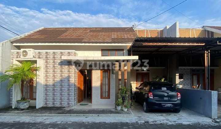 Jual Rumah Furnished Bagus Murah Harga Nego di Gedongan Colomadu