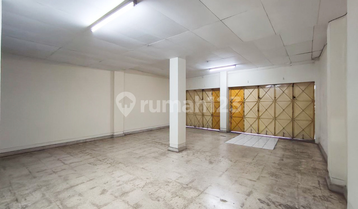 Rumah Cocok Untuk Usaha Bangunan Old Style Area Kemlayan Singosaren 2