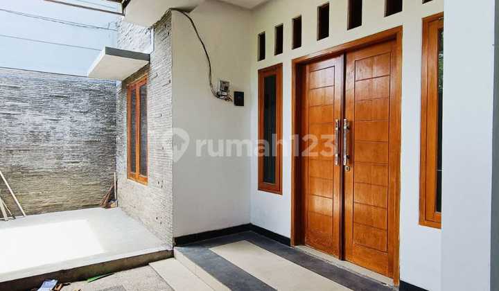 Jual Murah Rumah Bagus 3 Lantai Dekat Solo Baru Siap Huni 2