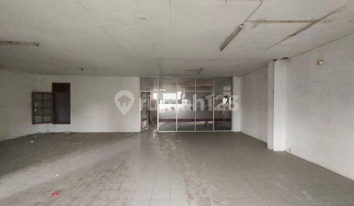 Disewakan Ruang Usaha Siap Pakai Banjarsari Solo Kota 2
