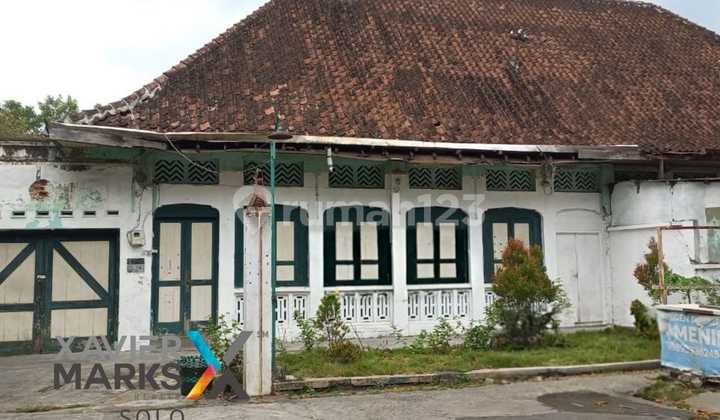 Rumah Kuno Vintage Tengah Kota Di Gandekan Jebres Solo 1