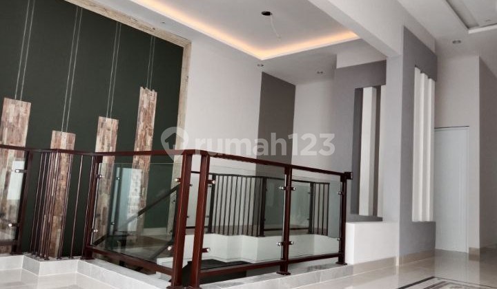 Dijual Rumah Baru 5 Kamar Di Mojosongo Solo Utara