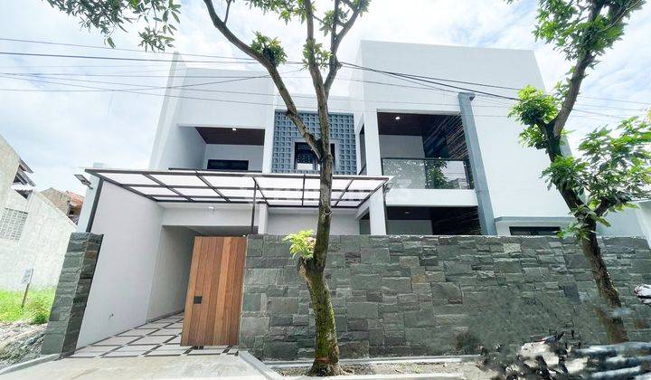 Dijual Rumah Mewah Baru Siap Huni Fajar Indah Colomadu Solo 1
