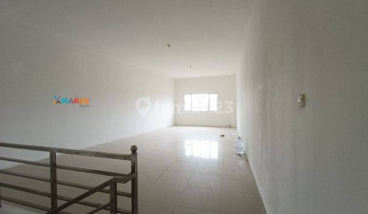 Ruko Sewa 3 Lantai Tengah Kota Solo Mangkubumen Banjarsari 2