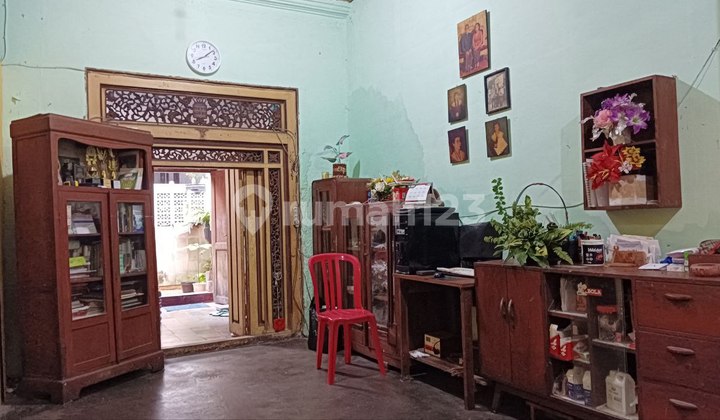 Vintage Ancient Shop House, Original Teak Wood Floor, Slamet Riyadi Area, Solo 2