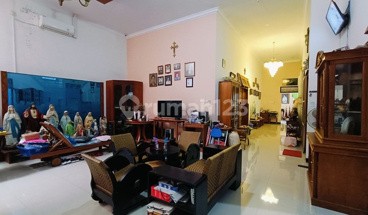 For Sale Nice Strategic House Ready to Occupy In Sumber Banjarsari Solo 1