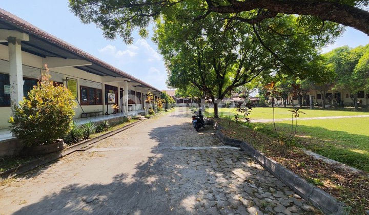 Tanah Kartasura Fasilitas Lengkap Ex Sekolah Cocok Untuk Kantor