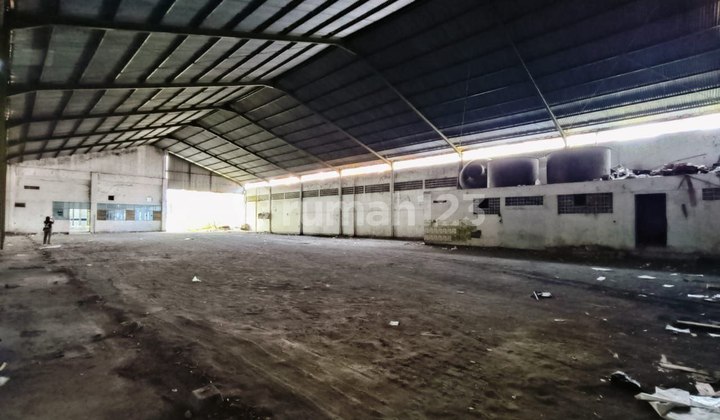 Warehouse for Rent Cheap in Ngasem Kartasura Suitable for Expedition Warehouse for Rent Cheap in Ngasem Kartasura Suitable for Expedition