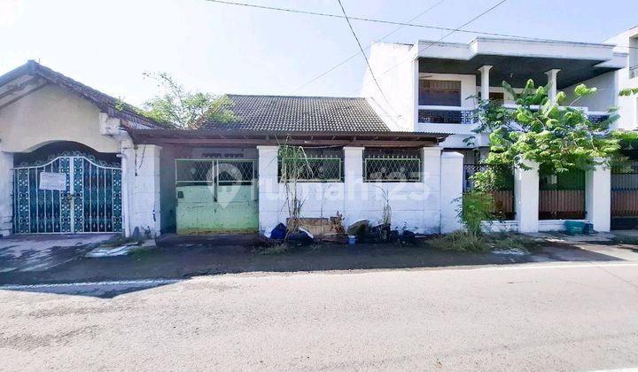 Sell Cheap Full Building House Telukan Sukoharjo Suitable For Business Sell Cheap Full Building House Telukan Sukoharjo Suitable For Business
