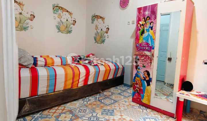 Attractive and Semi-Furnished Ready-to-Occupy House in Metland Menteng, Cakung, East Jakarta 2