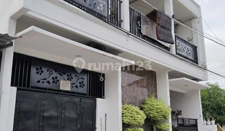  Rumah Kekinian di Permata Hijau Permai Bekasi Utara - Balkon Luas & Desain Minimalis Modern 2