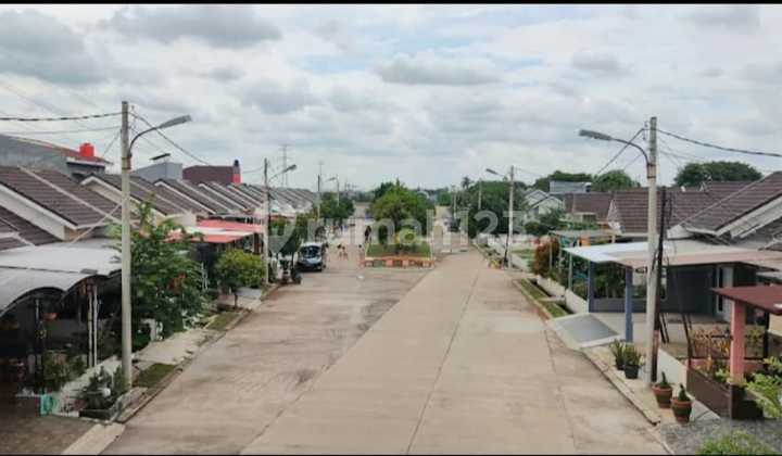 Comfortable 3-Bedroom House in Harapan Mulya - Safe &amp; Green Environment! 2