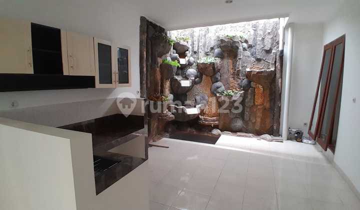 Rumah 2 Lantai Bagus Siap Huni di Cluster Harmoni Harapan Indah Bekasi 2