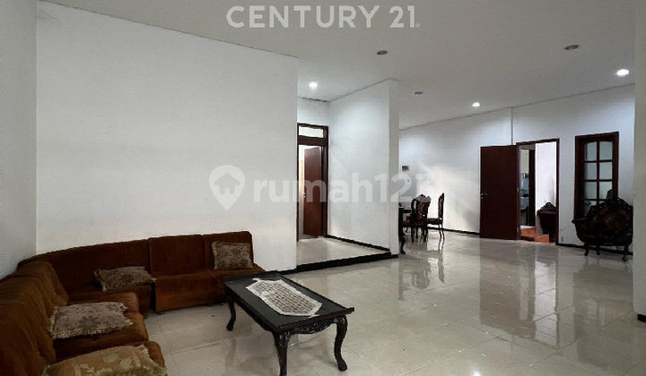 Rumah Tinggal Lokasi Strategis Di Cempaka Putih Dekat Apartemen Arandra 2
