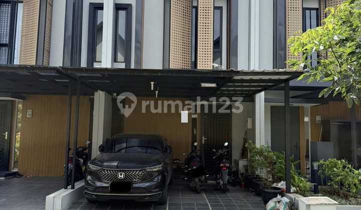 Rumah Bergaya Modern Dan Semi Furnish di Cluster Mahakam, Jakarta Timur