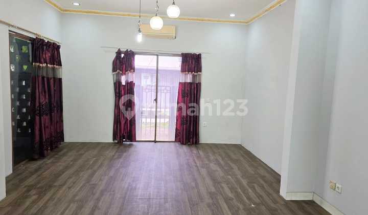 Rumah 2 Lantai Sudah Renovasi Dan Siap Huni di JGC, Cakung, Jakarta Timur 2