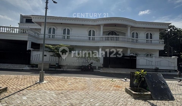 For Sale Luxury House at Green Palm Boulevard Bekasi 2