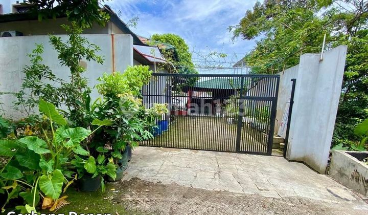 2-Story House with Fish Pond in Bumi Rakata Asri, Cilegon, Banten 2-Story House with Fish Pond in Bumi Rakata Asri, Cilegon, Banten
