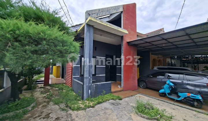 Di Jual Cepat Rumah Hoek di Griya Jakarta, Pamulang Rumah SHM Butuh Minim Renovasi di Jalan Menteng Raya Perumahan Griya Jakarta, Jl. Siliwangi, Pamulang Barat, Pamulang, Kota Tangerang Selatan, Banten, Indonesia, 15417, Pamulang