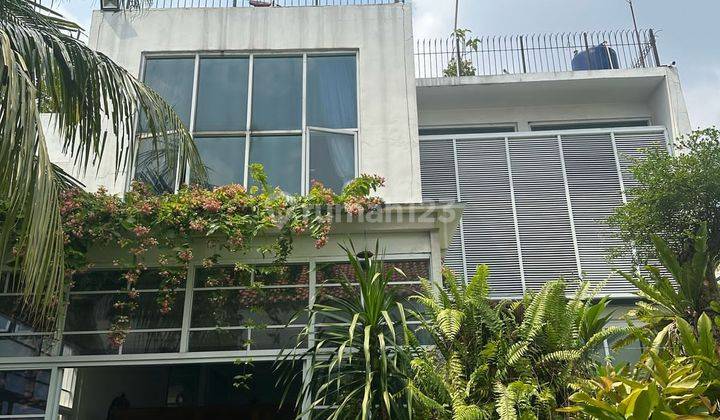 Rumah Mewah Lokasi Strategis di Pulo Asem Timur Raya, Pulo Gadung, Jakarta Timur 1