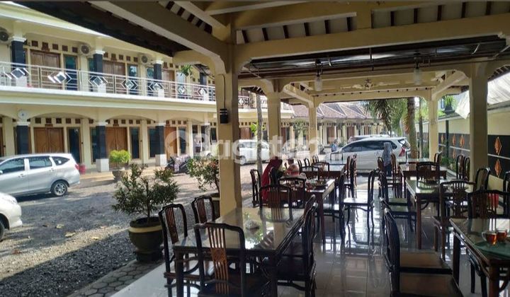 HOTEL NEAR BOROBUDUR TOURIST SITE