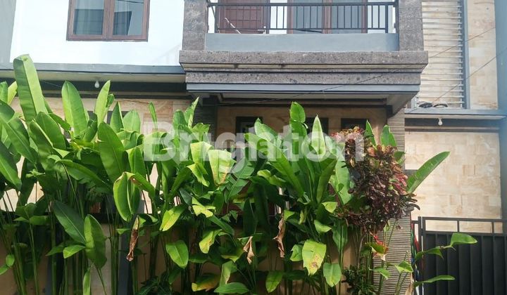 RUMAH POSISI HOOK DEKAT TAMAN RAMA 1