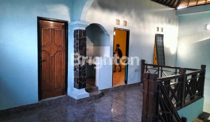 Rumah Di Pinggir Jalan Di Lokasi Strategis 2