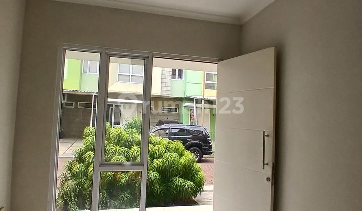 House in Arcadia Village Gading Serpong