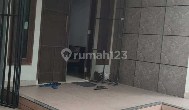 Residential House Can Be Used as a Business Location Behind Techno BSD Near Puspitek Raya Residential House Can Be Used as a Business Location Behind Techno BSD Near Puspitek Raya