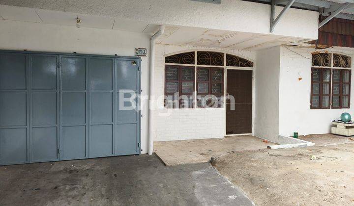 RUMAH 1 LANTAI BANGUNAN TUA TAMAN KOTA JAKARTA BARAT 2