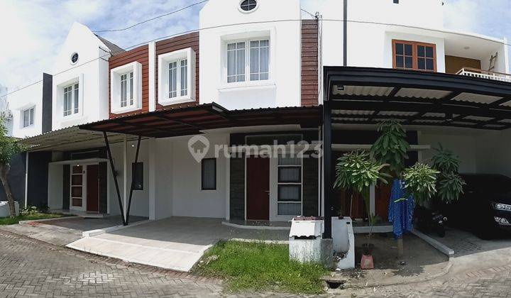 Rumah Rumah Bagus Shm Di Mojosari 2 Lantai Type 80/72 Di Zian Istana 2