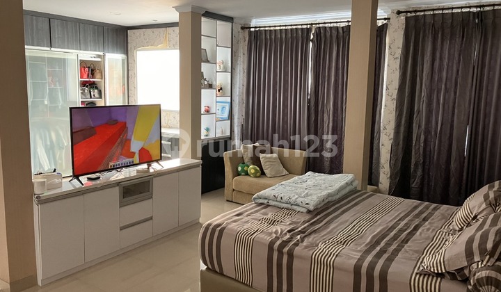 Rumah Camar Elok PIK 8x23 Semi Furnished Siap Huni