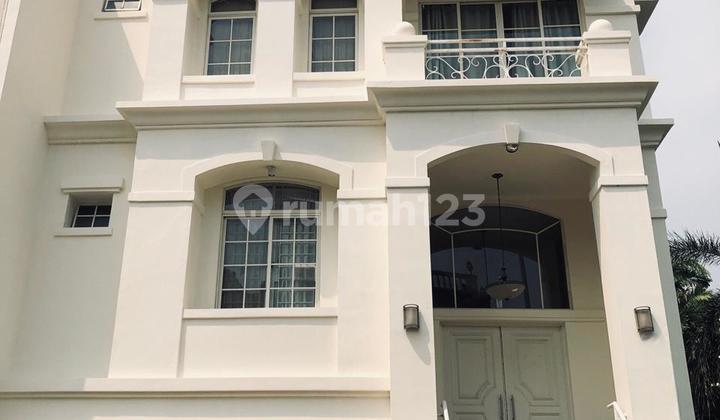 Corner House PIK BGM 13x18 Semi Furnished Corner House PIK BGM 13x18 Semi Furnished