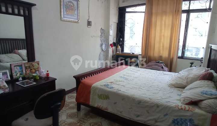 Rumah Tanjung Duren 6x25 Siap Huni Furnish Lokasi Prime