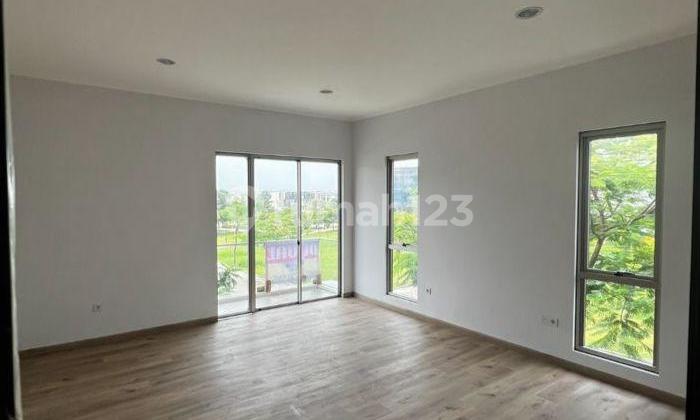 Jual Cepat Rumah Cantik Hook 338m2 Golf Island Siap Huni udah rapi 1