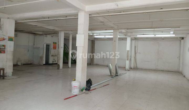 Sewa 3 ruko gandeng 4,5x15m2 Lokasi Bagus 1
