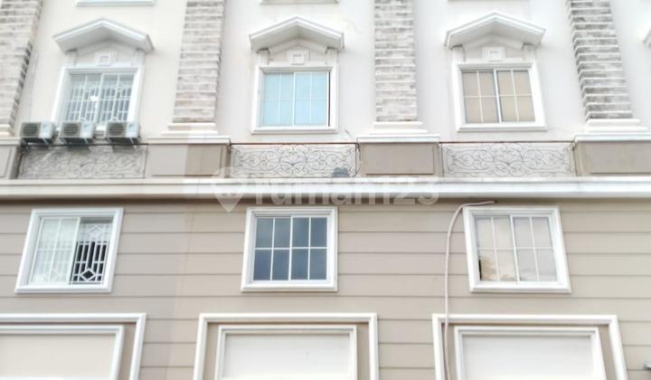 Jual Ruko Greenlake City 4,5x15 Lokasi Cocok untuk usaha STRATEGIS